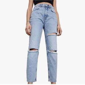 ZARA RIPPED MOM FIT JEANS